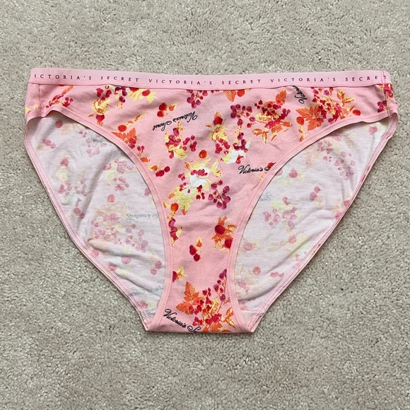 Couverture Victoria's Secret Signature – Super Douce, Tons Tan/ivoire/rose, Occasion